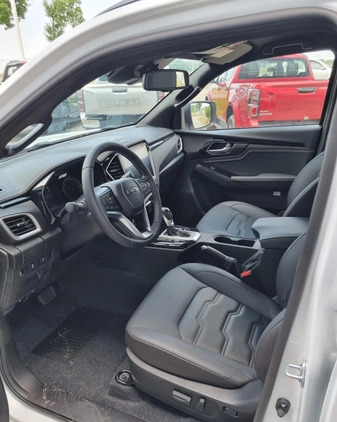 Isuzu D-Max cena 196800 przebieg: 7, rok produkcji 2023 z Nowa Ruda małe 37